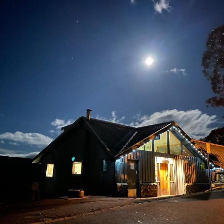 Cooroona Alpine Lodge Falls Creek Exteriör bild