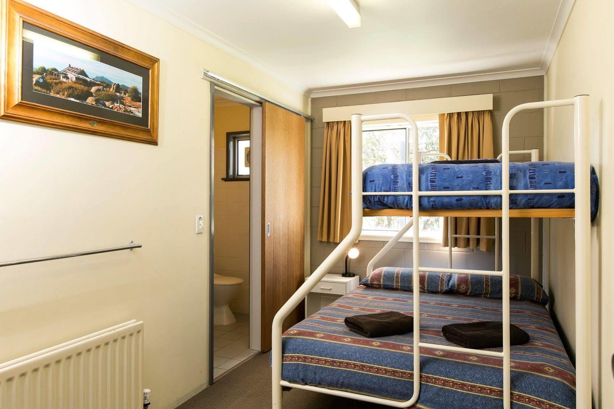Cooroona Alpine Lodge Falls Creek Exteriör bild